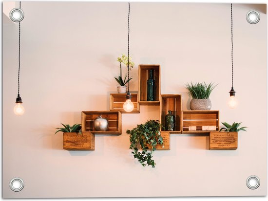 Tuinposter – Trio Lampen voor Kistjes met Planten aan de Muur - 40x30 cm Foto op Tuinposter (wanddecoratie voor buiten en binnen)