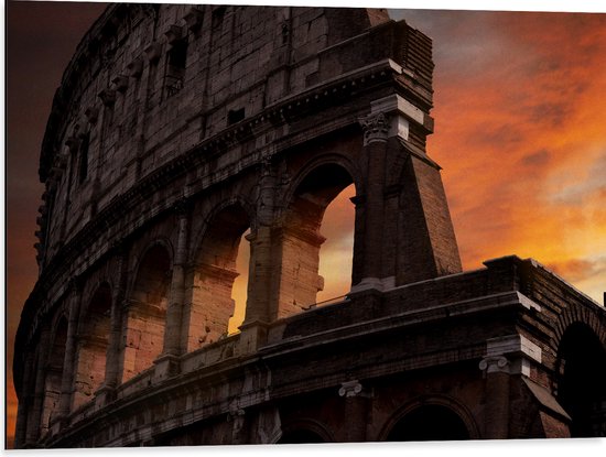 WallClassics - Dibond - het Colloseum monument bij zonsondergang - Rome - 80x60 cm Foto op Aluminium (Met Ophangsysteem)