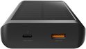 Zijkant van zwarte Xtorm powerbank met zonnepaneel, USB-C poort en USB-A poort.