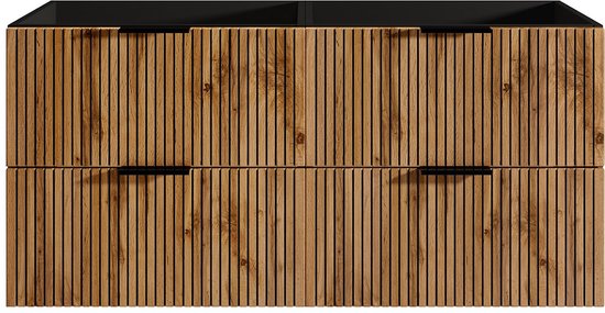 Meuble de salle de bain suspendu avec quatre portes à décoration nervurée en bois et poignées noires.
