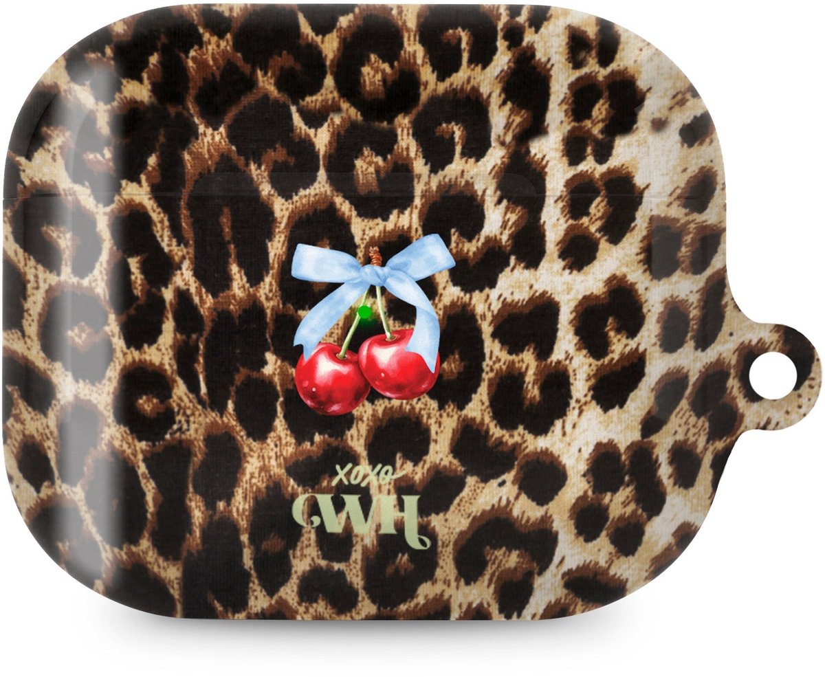 xoxo Wildhearts hoesje geschikt voor AirPods Pro 3 - Berry Wild - Ook als telefoonhoesje verkrijgbaar - schokbestendige case - koptelefoonhoes - Beschermhoes met met tijgerprint / luipaardprint - kers print - dierenprint hoesje - kersen panterprint