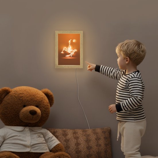 Nachtlampje 15x20 cm - Kinder lamp - Voetballer - Oranje - Voetbal - Omhaal - Tafellamp kinderkamer - Slaapkamer lamp - Bedlamp kinderen - Kinderlampje stopcontact - Wandlamp babykamer - Nachtlampjes van Merkloos — afbeelding 5