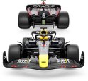 Voor- en achterkant van een zwarte Red Bull RB18 F1 auto met gele en rode accenten.