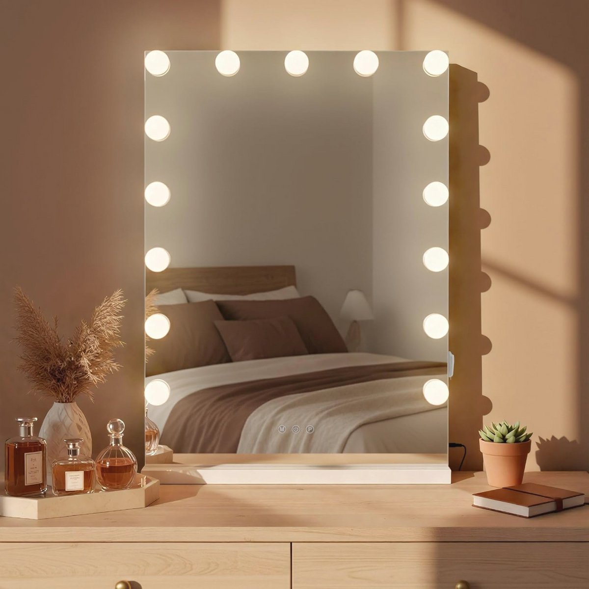 Make-up spiegel met LED-verlichting en dimbare lichtstanden