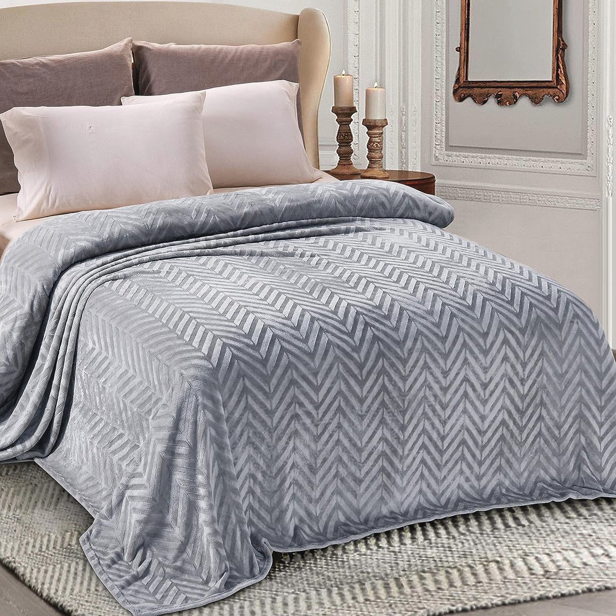 Grijze knuffeldeken met chevron patroon 220 x 240 cm – superzachte flanellen woondeken