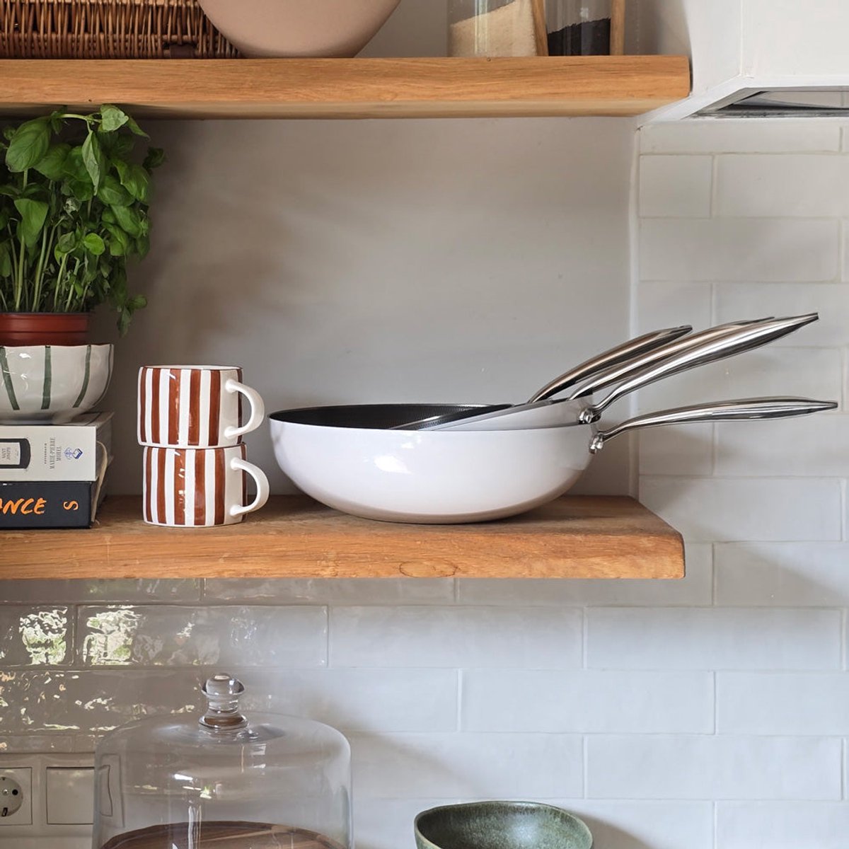 Cook & Pan Honey 9-Delige Pannenset Crème - PFAS vrij - Geschikt voor Inductie - Pannen Set met 7 jaar Garantie - Krasbestendige Anti Aanbaklaag - Vaatwasserbestendig - Koekenpan, Wokpan, Steelpan, Hapjespan, Kookpot - Beige – foto 3