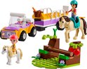 Set de remorque à chevaux LEGO Friends avec chevaux, poney, figurines, voiture et obstacle.