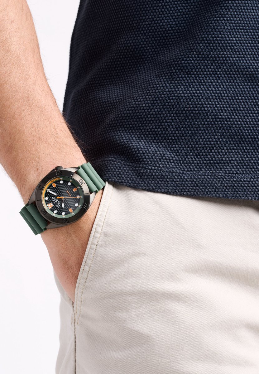 Nautica Nautica Vintage Quartz Analoog Horloge Groen Material 100% Roestvrij Staal 100% Siliconaarmband 44 mm NAPNVF502, NAPNVF503