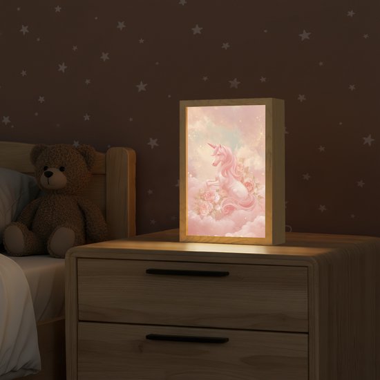Nachtlampje 20x30 cm - Kinder lamp - Eenhoorn - Wolken - Roze - Tafellamp kinderkamer - Slaapkamer lamp - Bedlamp kinderen - Kinderlampje stopcontact - Wandlamp babykamer - Nachtlampjes van Deco City. — afbeelding 2