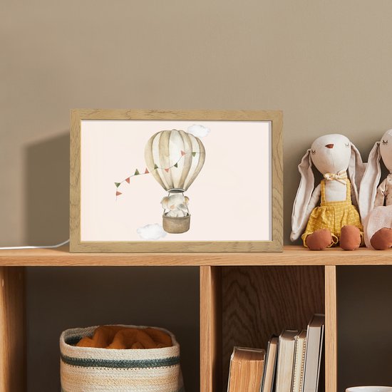 Nachtlampje 30x20 cm - Kinder lampje - Luchtballon - Olifant - Watercolor - Beige - Dieren - Tafellamp kinderkamer - Slaapkamer lamp - Bedlamp kinderen - Kinderlampje stopcontact - Wandlamp babykamer - Nachtlampjes van OnlyWow — afbeelding 3