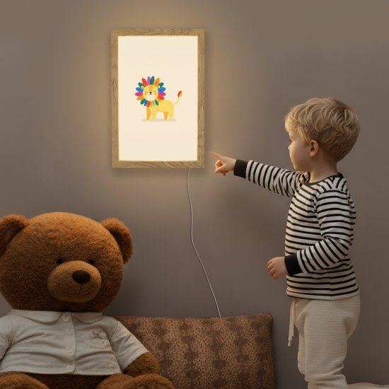 Nachtlampje 20x30 cm - Kinder lamp - Leeuw - Kleurrijke manen - Beige - Tafellamp kinderkamer - Slaapkamer lamp - Bedlamp kinderen - Kinderlampje stopcontact - Wandlamp babykamer - Nachtlampjes van Merkloos — afbeelding 5