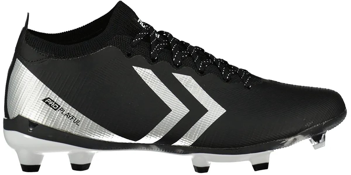 HUMMEL Pro Playful voetbalschoenen in zwart met zilveren details, ontworpen voor serieuze voetballers, maat EU 42.