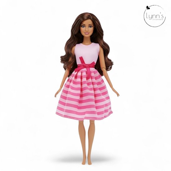 Lynn’s poppenkleertjes - Set ‘Chloë’ - Geschikt voor Barbie pop - Set van 5 outfits - Kleding voor modepoppen - Cadeauzakje van Merkloos — afbeelding 3