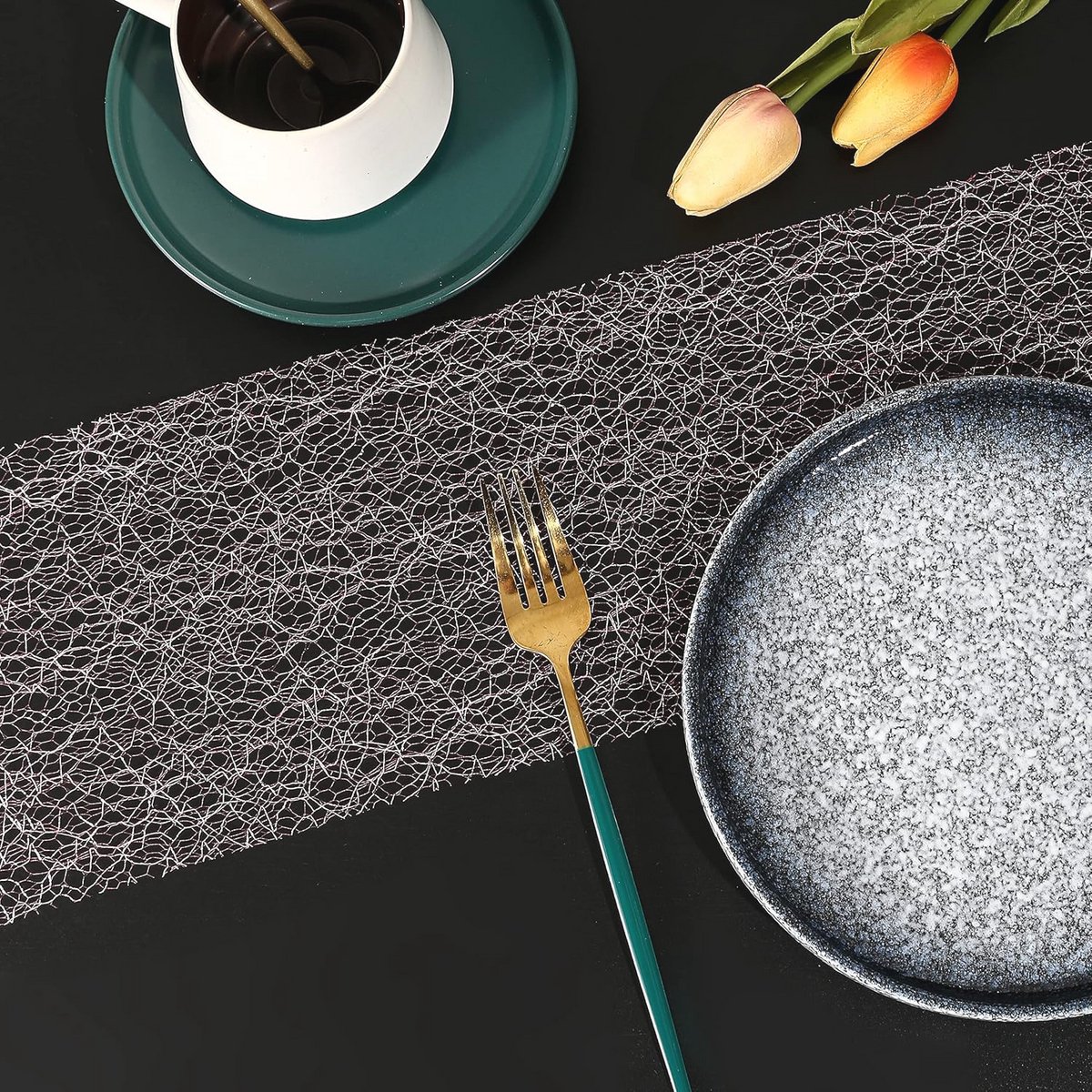 Waterproof Table Runner 15 x 900 cm - Reusable Non-Woven Decor for Party and Wedding