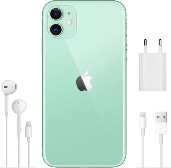 Mintgroene iPhone 11 met bijbehorende accessoires: oordopjes, oplaadkabel, USB-adapter en lichtnetadapter.