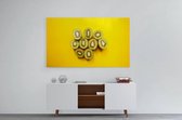 Schilderij - Kiwi's op heldere gele achtergrond — 90x60 cm