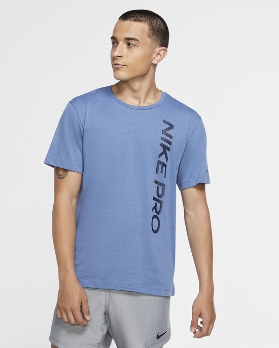 Nike Pro shirt heren licht blauw/zwart |