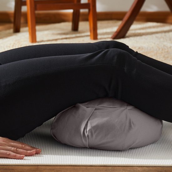 #DoYourYoga - Yoga kussen - »Ganesh« - halve maan meditatiekussen met bio-organische boekweit schalen vulling - 45x30x14 cm - cement grijs van Merkloos — afbeelding 5
