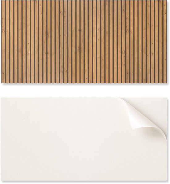 Panneau à lamelles en bois et une feuille de papier blanche avec un coin retourné.