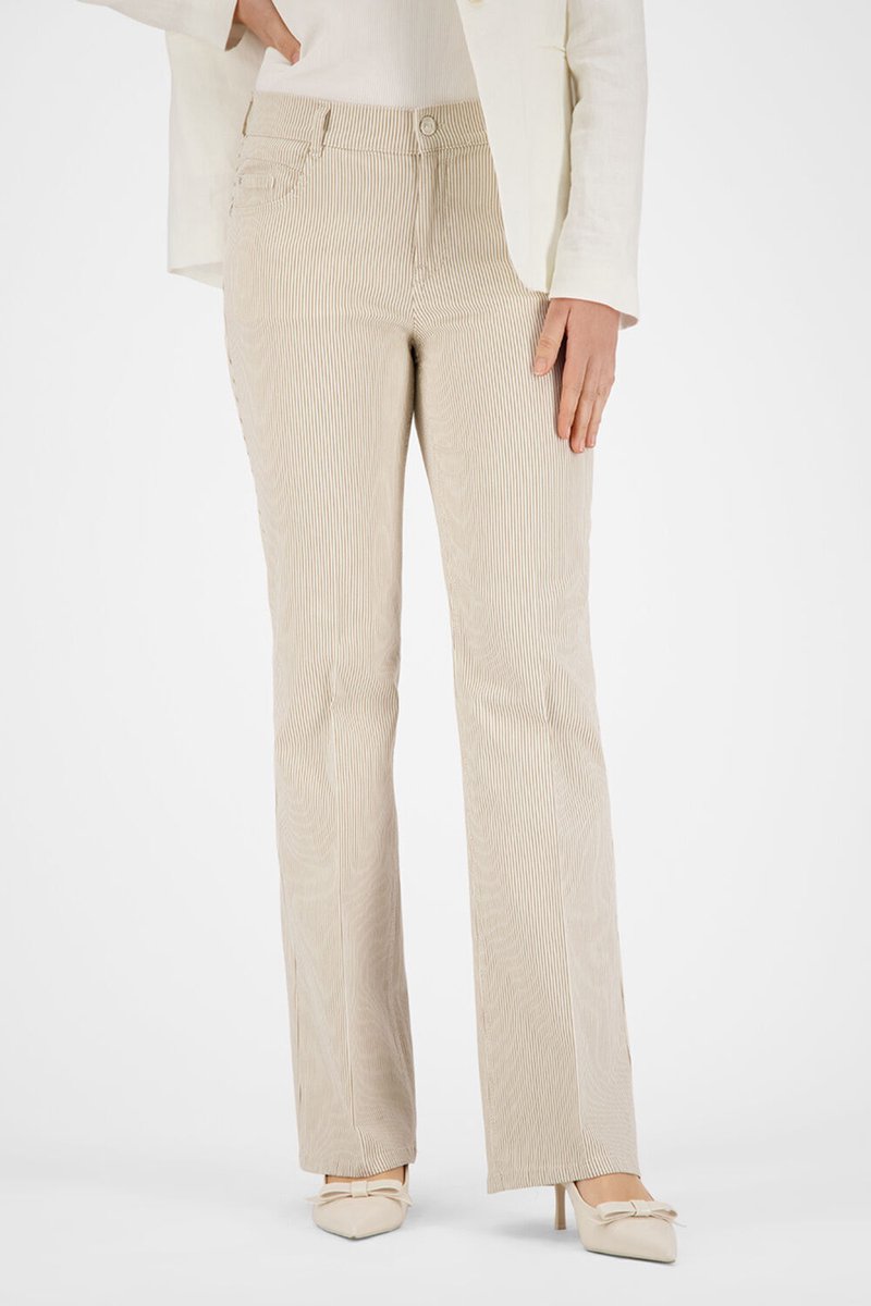 gardeur ZURI126-621951 – Slim Bootcut Check – stijlvol en vrouwelijk
