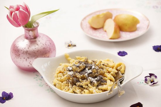 Spätzlerasp met schraper - Deegmaker - Italiaanse pasta - Speciale schraper - 4 deegkaarten - Oranje — afbeelding 5