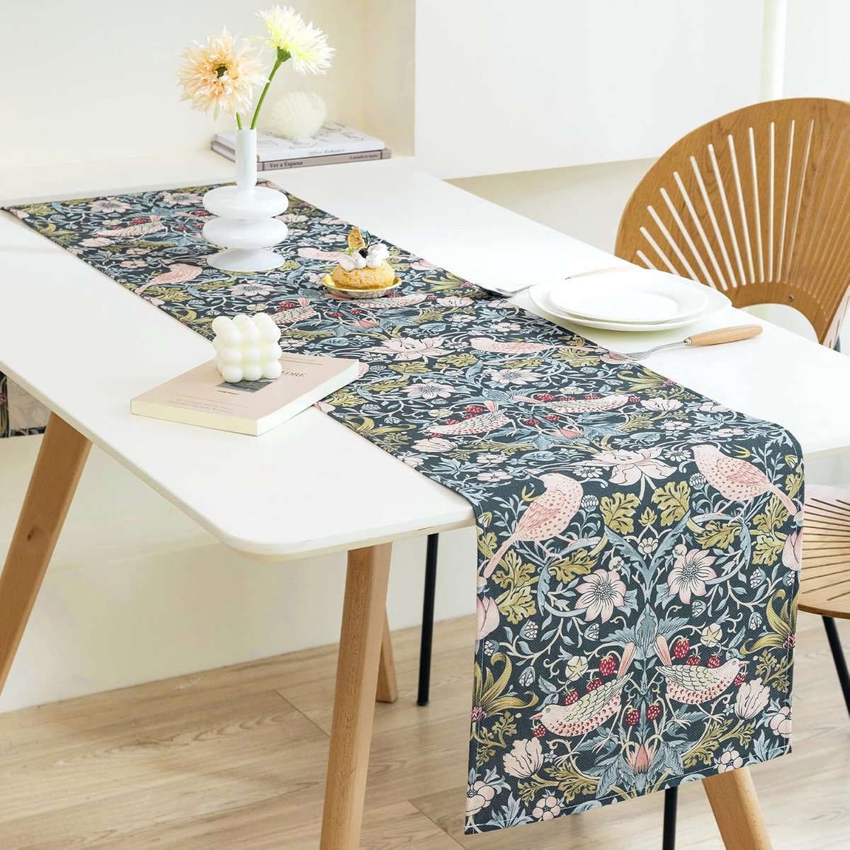 Lange Tafelloper Groen Bloemenpatroon 228x35cm - Hittebestendig en Wasbaar Tafelkleed