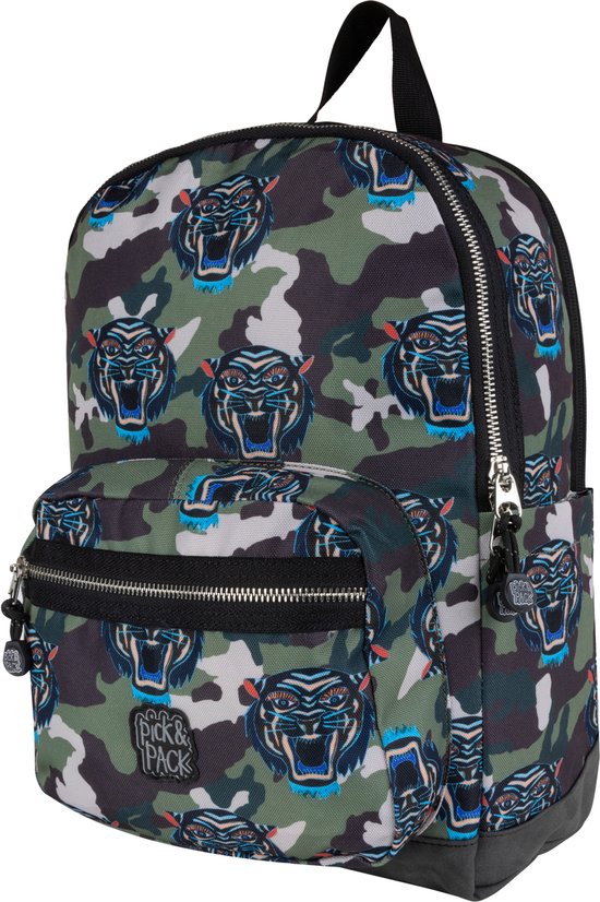 Rugzak met camouflageprint en tijgerkoppen in blauw en zwart. Voorvak met ritssluiting.