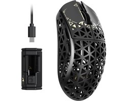 ATTACK SHARK R5 Ultra - Gamingmuis - Koolstofvezel Behuizing - 39g Ultralicht - HyperSpeed Draadloos - 2.4G / Bluetooth / USB-C Bedraad - PAW3950MAX Sensor - 8000Hz Pollingsnelheid - 42.000 DPI - Windows & Mac - Zwart