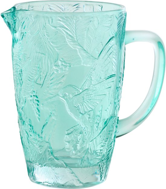 Carafe en verre turquoise avec relief d'oiseaux et de plumes.