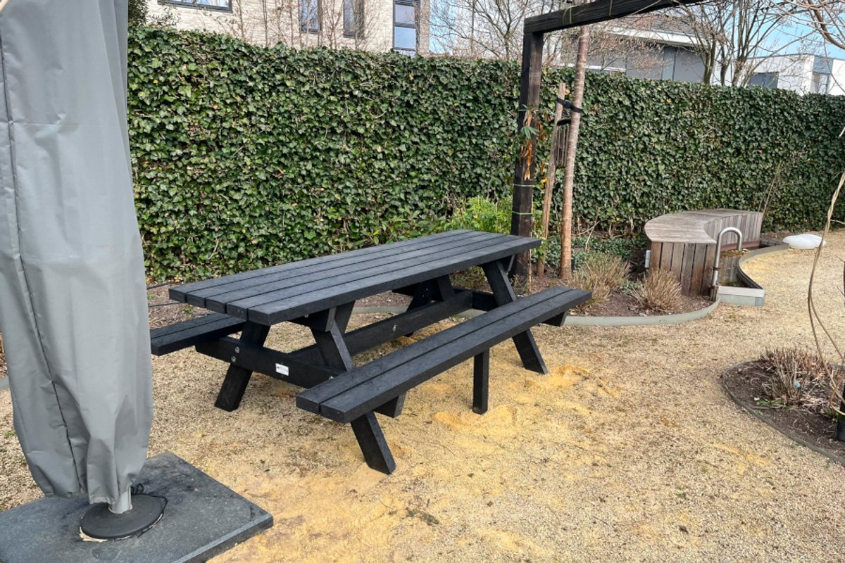 Rockwood® Picknicktafel Vlier - Zwaar Kunststof - Ural Black 2.40m Naturel