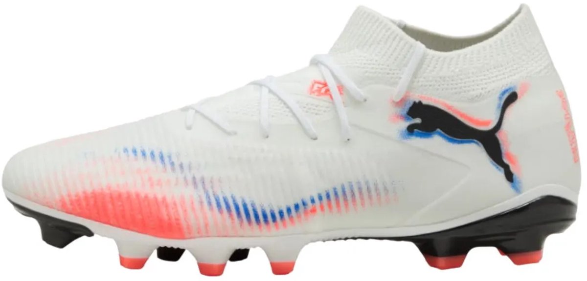 Puma Future 8 Match FG/AG voetbalschoenen in wit met kleurrijke details en een lichtgewicht mesh bovenwerk. EU 47.