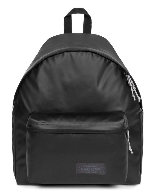 Zwarte Eastpak rugzak met een voorvak en zijvakken.