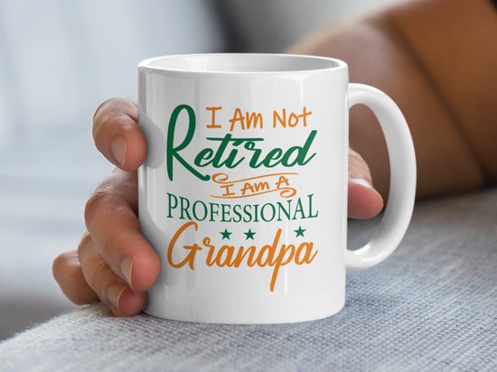 Gepersonaliseerde Mok voor Opa, Grappige Opa Cadeau, Ik Ben Geen Gepensioneerde, Professionele Opa, Opa Verjaardagscadeau, Opa Mok