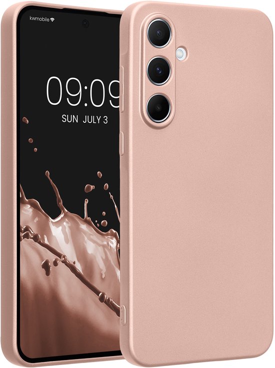 Une coque de téléphone rose doré glissant sur un smartphone, finition rose doré.