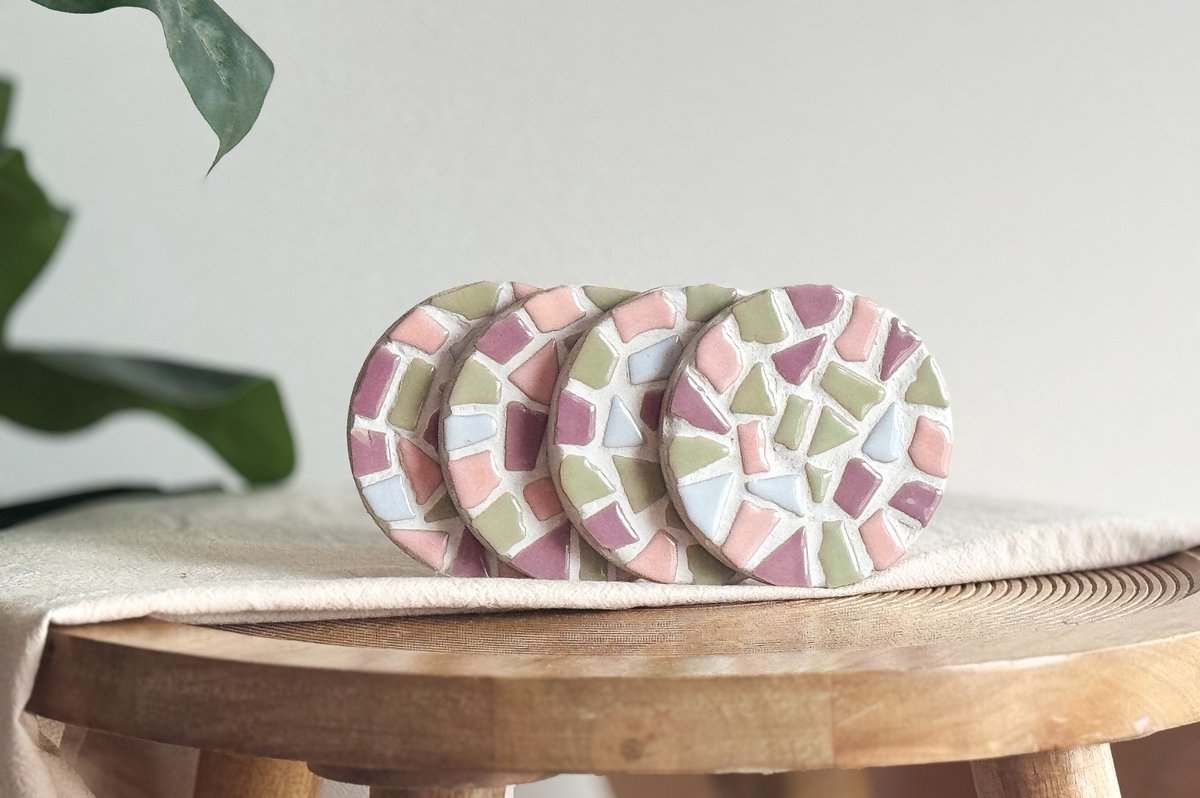 DIY Mozaïek Onderzetters met houder Pastel - Hobbypakket - Knutselpakket voor volwassenen - doe het zelf pakket - Little Creations