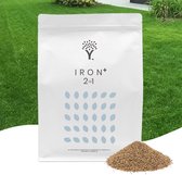 MOOWY Meststof met IJzersulfaat voor 50m² Gazon - Iron+ Gazonmest met IJzer voor Groener Gras - Mosbestrijding & Gras Bemesting in Één