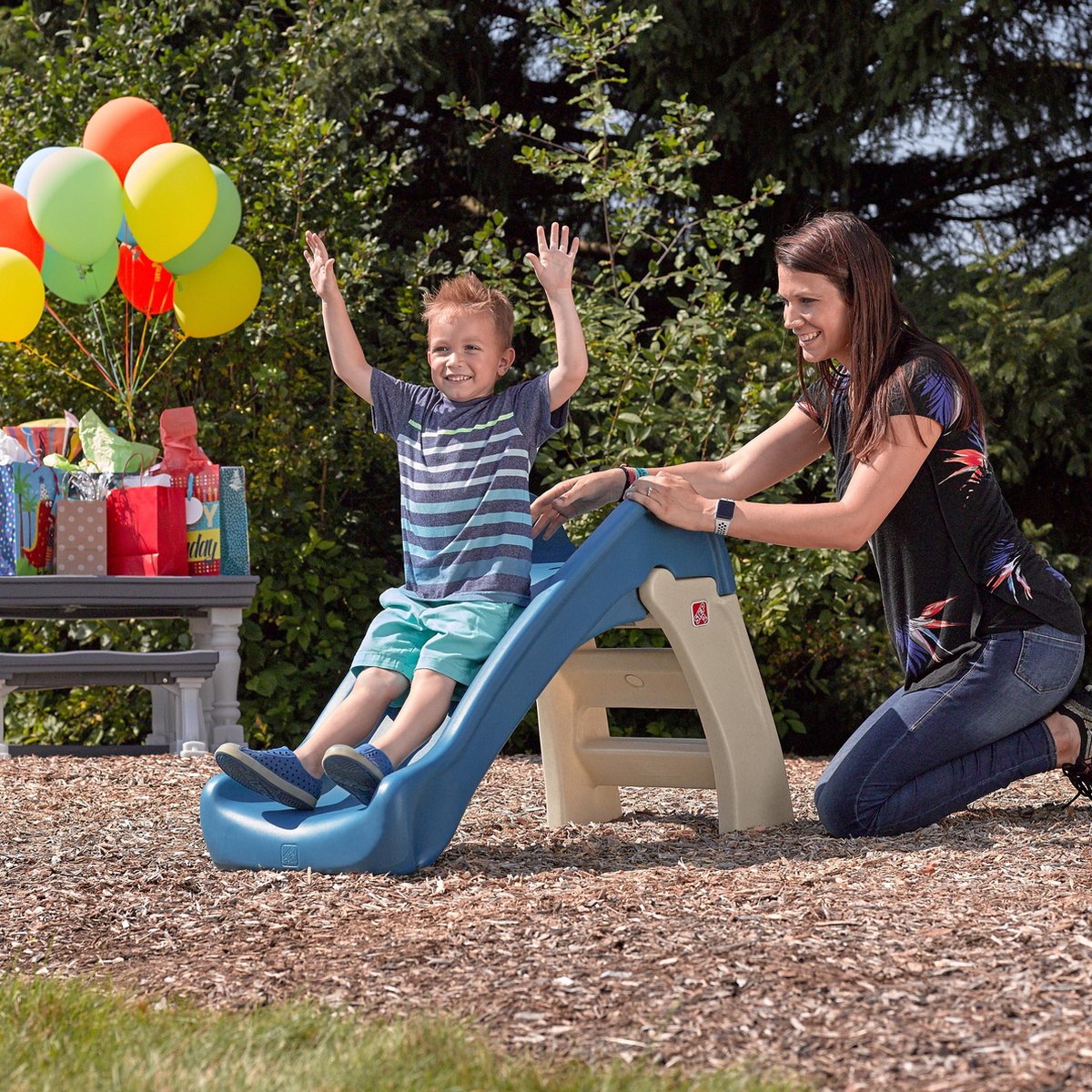 Step2 Play & Fold Jr. Glijbaan in blauw - Opvouwbare glijbaan voor peuter / kind van 1,5 tot 4 jaar - Plastic kinderglijbaan voor de tuin / buiten — afbeelding 15