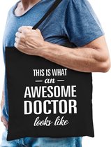 Awesome doctor / dokter cadeau katoenen tas zwart voor heren - zorgpersoneel kado / tasje / shopper