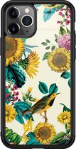 Casimoda® hoesje - Geschikt voor iPhone 11 Pro Max - Zonnebloemen / Bloemen - Luxe Hard Case Zwart - Backcover telefoonhoesje - Multi