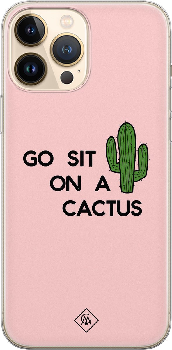Casimoda® hoesje - Geschikt voor iPhone 13 Pro Max - Go Sit On A Cactus - Siliconen/TPU telefoonhoesje - Backcover - Planten - Roze