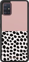 Casimoda® hoesje - Geschikt voor Samsung Galaxy A51 - Stippen roze - Zwart TPU Backcover - Gestipt - Roze