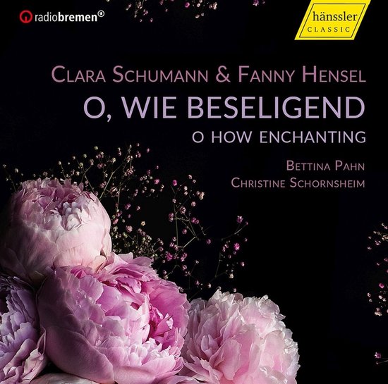 Cd-hoes met de titel 'O, Wie Beseligend'. Een afbeelding van roze pioenen op een zwarte achtergrond.