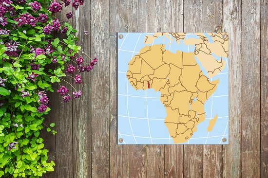 Une illustration d'une carte de l'Afrique avec le Togo en affiche de jardin rouge 100x100 cm - Toile de jardin / Toile d'extérieur / Peintures d'extérieur (décoration de jardin)