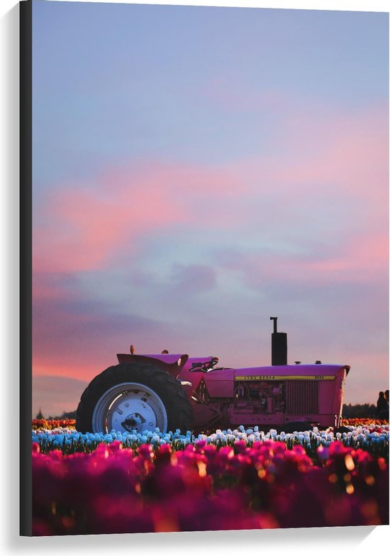 Canvas  - Roze Tractor Tijdens een Mooie Zonsondergang - 60x90cm Foto op Canvas Schilderij (Wanddecoratie op Canvas)