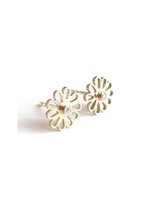 14 karaat geel gouden handgemaakte 'Kaatje' oorstekers met 0.030ct briljant geslepen VSI diamant in 8mm bloem
