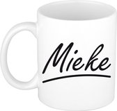 Mieke naam cadeau mok / beker sierlijke letters - Cadeau collega/ moederdag/ verjaardag of persoonlijke voornaam mok werknemers