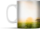 Mok - Boom naast een huisje in de mist - 350 ml - Beker