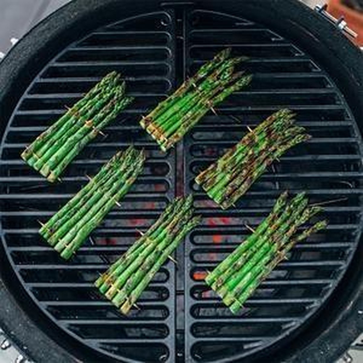 Kamado Joe Grille demi-lune en fonte Classic Joe
