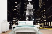 Behang - Fotobehang New York - Nacht - Verlichting - Breedte 600 cm x hoogte 400 cm