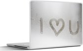 Laptop sticker - 14 inch - Ik hou van je geschreven op een raam waar condens op zit - 32x5x23x5cm - Laptopstickers - Laptop skin - Cover